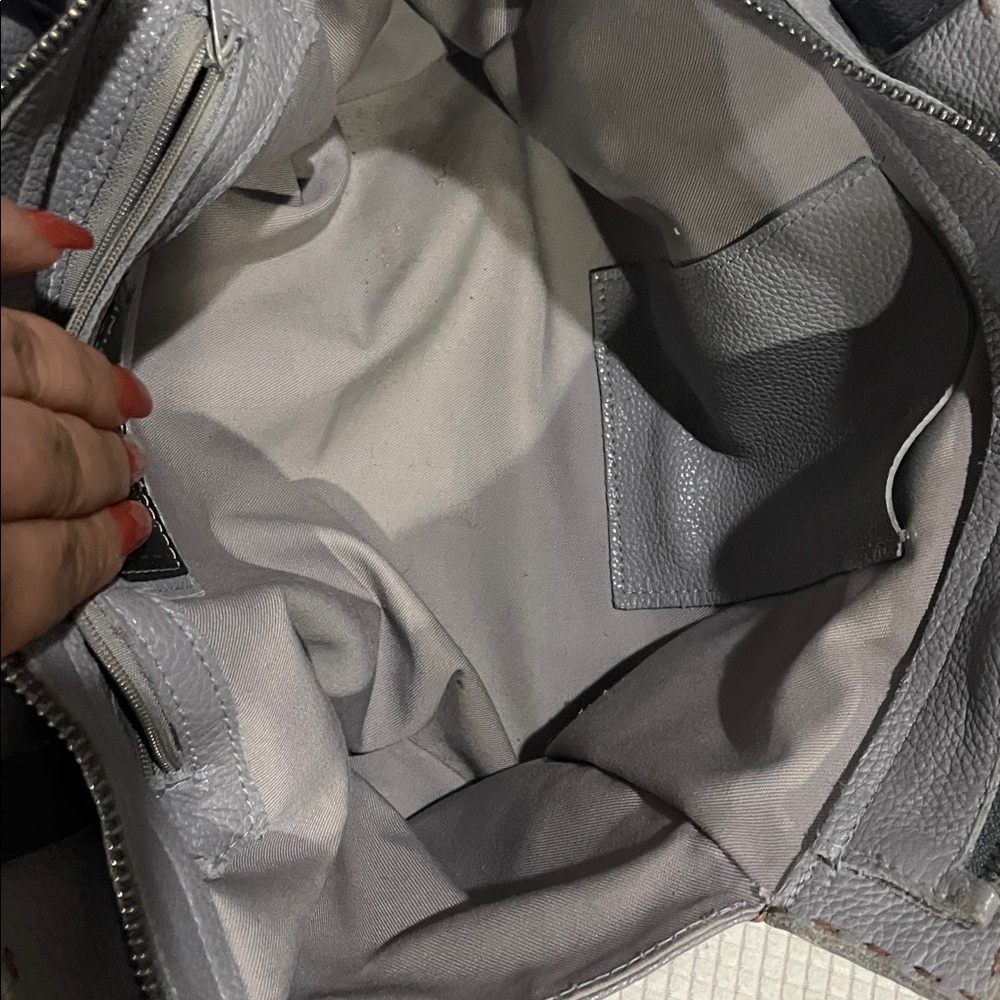 Carla Mancini Carmel Signature Bag Gray Pebbled Color - Picture 13 of 16